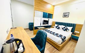 White Ridge Premium Hotel - Hitec City